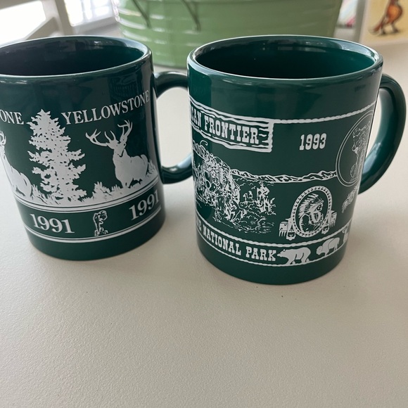 Yellowstone Green Ceramic Mug Set - Picture 2 of 11